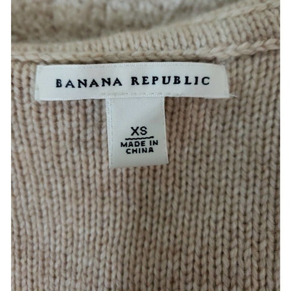 BANANA REPUBLIC ~Woman Size XS~ Beige Knit Wool Blend Button-Up Vest Hooded Top. - Picture 11 of 12